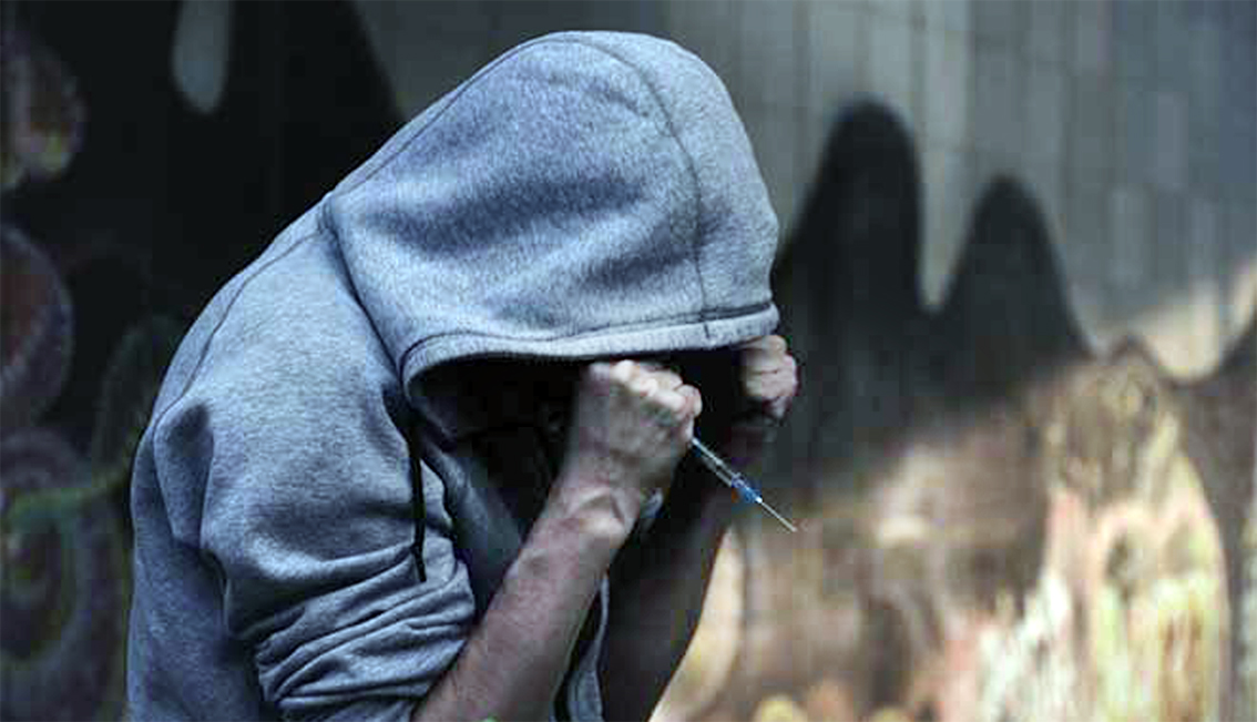 وللإدمان ابعاداً اخري لم نكن نعرفها واشكالاً حديثة لم نكن نتوقعها!