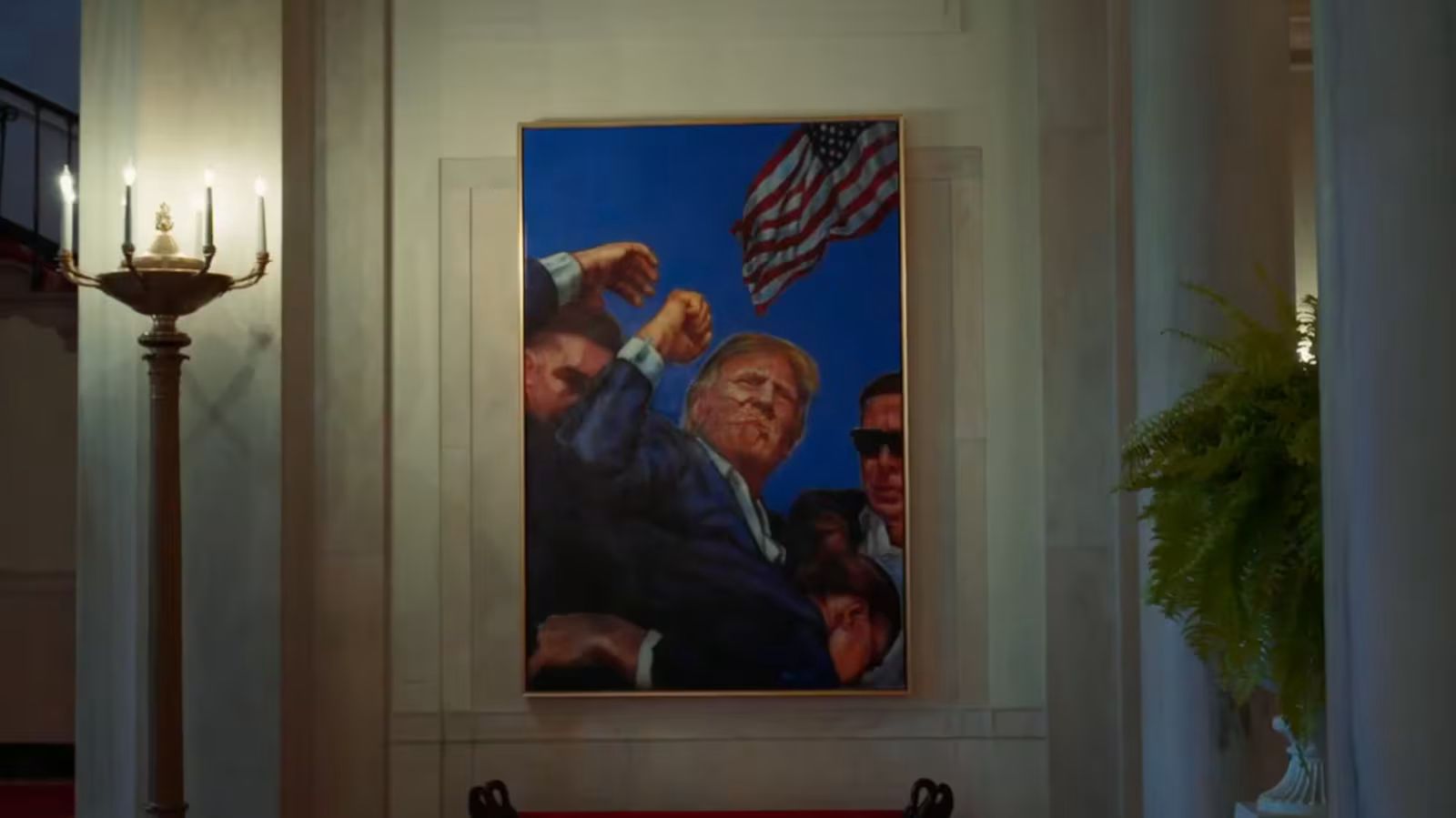 ترامب يستبدل صورة أوباما بلوحة فنية لنفسه