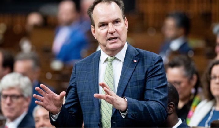 زعيم مجلس النواب يحذر : أوتاوا تستعد لـ«خيارات صعبة» في ميزانية الخريف وسط تحديات الإنفاق وتحديث سياسة المناخ